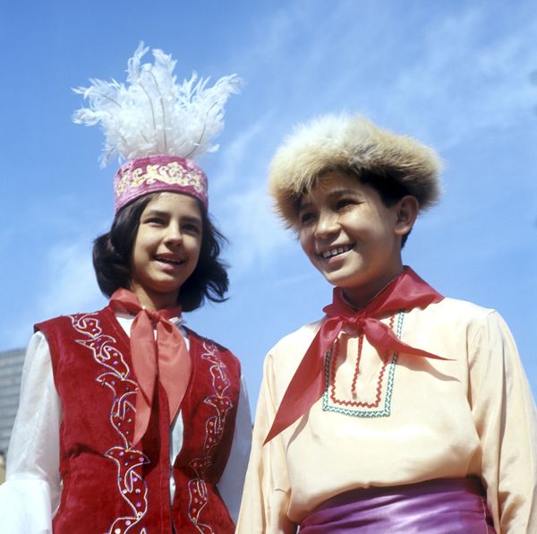 They Were Example to All: Life of Soviet Pioneers in Colour They Were Example to All: Life of Soviet Pioneers in Colour - Sputnik International