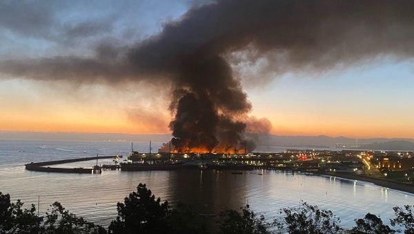 Fire at Shed C warehouse at Fisherman’s Wharf, San Francisco, California, US. 23.05.2020. - Sputnik International