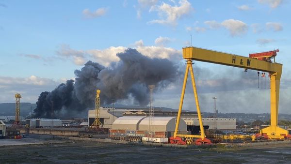 Fire broke out at Bombardier aerospace company's site in Belfast, 24 May 2020 - Sputnik International
