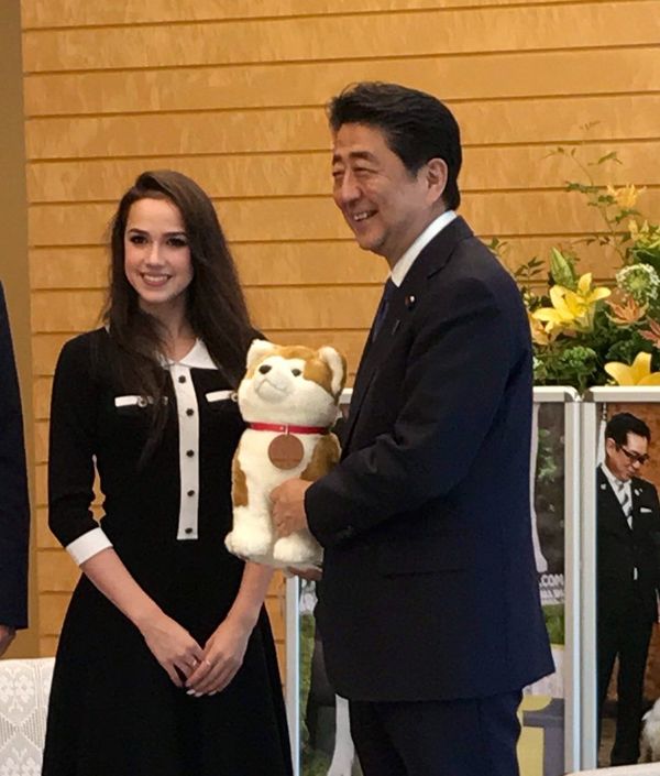 Beauty, Grace and Youth: Meet Russia's Gold-Winning Figure Skating Treasure Alina Zagitova Beauty, Grace and Youth: Meet Russia's Gold-Winning Figure Skating Treasure Alina Zagitova - Sputnik International