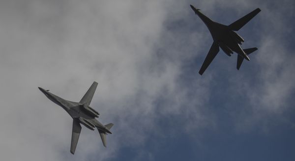 Photo: Beijing Reportedly Preparing Two-Carrier Drills as US Lancer Bombers Patrol South China Sea Photo: Beijing Reportedly Preparing Two-Carrier Drills as US Lancer Bombers Patrol South China Sea - Sputnik International