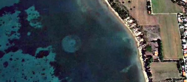 Fleet of UFOs Underwater Off Greece Coastline, Google Earth - Sputnik International