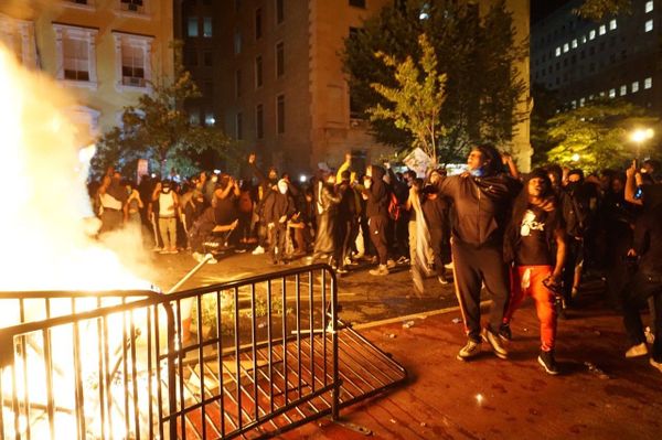 'Black Lives Matter': Washington, DC in Flames as George Floyd Riots Rage on - Sputnik International
