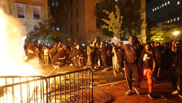 'Black Lives Matter': Washington, DC in Flames as George Floyd Riots Rage on - Sputnik International