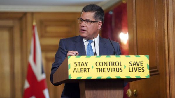 British Business Secretary Alok Sharma holds the daily news conference with NHSE Medical Director, Professor Stephen Powis, on the coronavirus disease (COVID-19) outbreak, at 10 Downing Street in London, Britain May 17, 2020. Pippa Fowles/10 Downing Street/Handout via REUTERS THIS IMAGE HAS BEEN SUPPLIED BY A THIRD PARTY. IMAGE CAN NOT BE USED FOR ADVERTISING OR COMMERCIAL USE. THE IMAGE CAN NOT BE ALTERED IN ANY FORM. NO RESALES. NO ARCHIVES - Sputnik International
