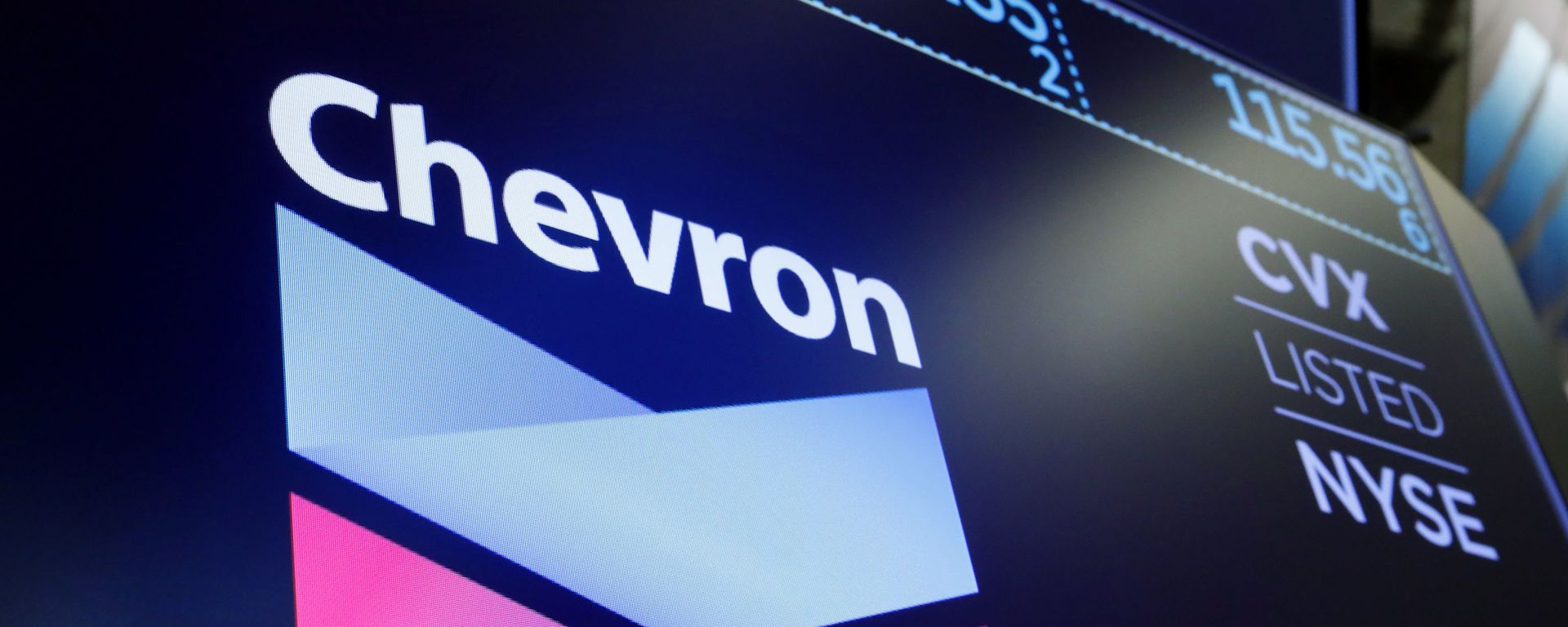 The logo for Chevron appears above a trading post on the floor of the New York Stock Exchange, Friday, Aug. 16, 2019 The logo for Chevron appears above a trading post on the floor of the New York Stock Exchange, Friday, Aug. 16, 2019 - Sputnik International, 1920, 17.02.2023