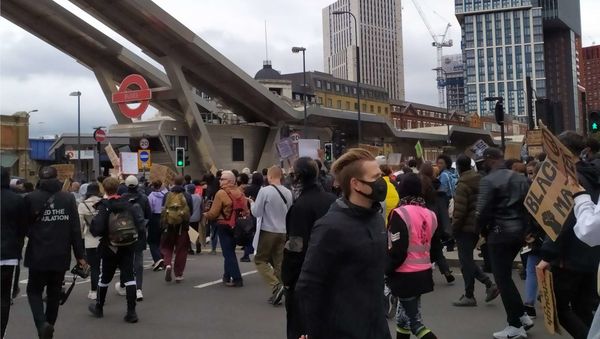People take part in 'Black Lives Matter' march in London People take part in 'Black Lives Matter' march in London - Sputnik International