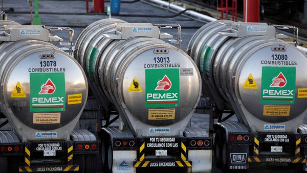  Tanker trucks of Mexico state oil firm Pemex's are seen at Cadereyta refinery in Cadereyta, on the outskirts of Monterrey, Mexico January 23, 2019.  - Sputnik International