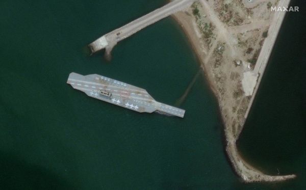 Photos: Iran’s Fake Aircraft Carrier Repaired, Ready for Target Practice as US Tensions Simmer - Sputnik International