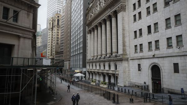 NYPD officers walk along a sparsely populated Wall Street, Friday, May 1, 2020, in the Manhattan borough of New York. - Sputnik International