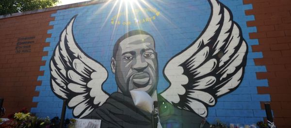 In this 7 June 2020 photo, the sun shines above a mural honouring George Floyd in Houston’s Third Ward. In this 7 June 2020 photo, the sun shines above a mural honouring George Floyd in Houston’s Third Ward. - Sputnik International