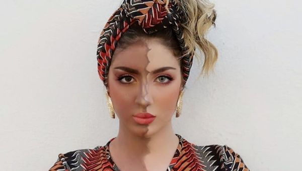 Algerian singer Souhila Ben Lachhab has posted a photo of her body and face half-covered with brown paint to show solidarity with the Black Lives Matter campaign. - Sputnik International