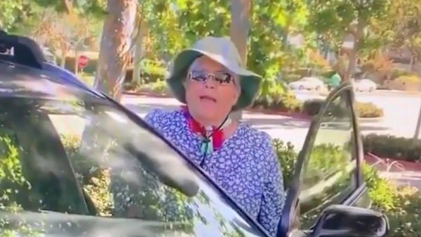 A Torrance, California, resident is caught on two videos initiating threatening, racially-charged verbal attacks against Asian parkgoers. - Sputnik International