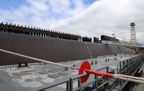 Russian Navy Receives First Improved Borei-A Class Missile Sub on Russia Day Holiday - Video - Sputnik International