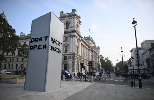 Churchill's statue in London - Sputnik International