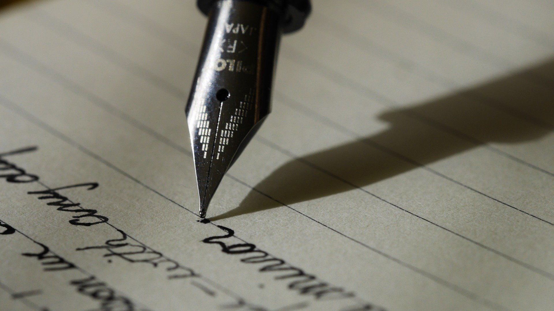 Writing a letter Writing a letter - Sputnik International, 1920, 13.08.2022