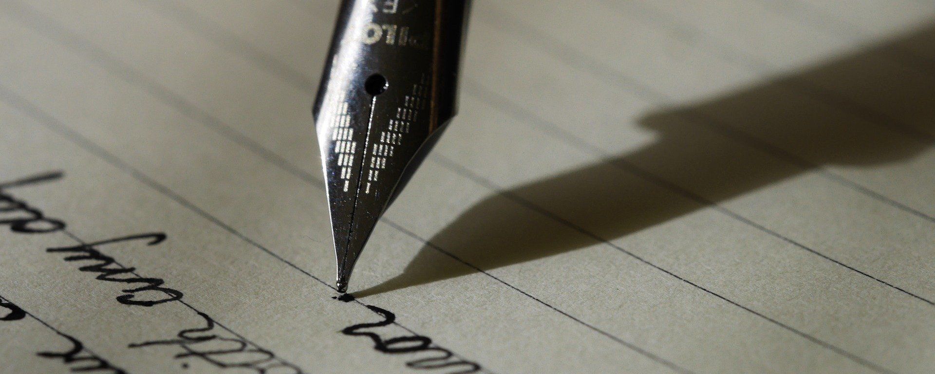 Writing a letter Writing a letter - Sputnik International, 1920, 13.08.2022