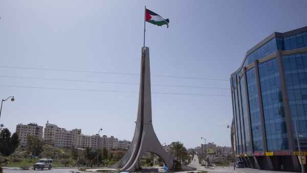 Deserted street in the West Bank city of Ramallah - Sputnik International