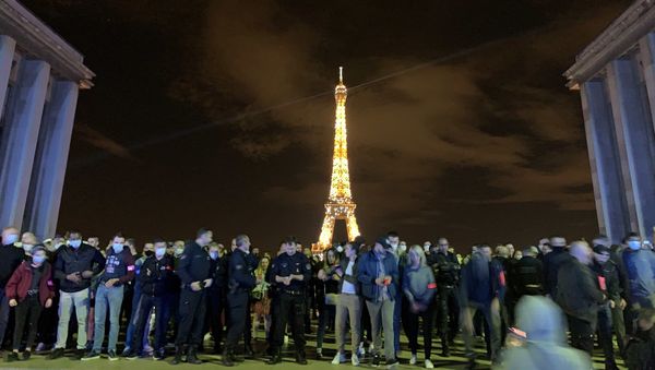 French police officers protest against government's statements on police on Place du Trocadero on 14 June 2020 - Sputnik International