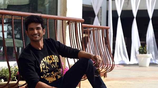 (FILES) In this file photo taken on January 7, 2019 Indian Bollywood actor Sushant Singh Rajput poses for a picture during the promotion of the upcoming Hindi film Sonchiraiya, in Mumbai (FILES) In this file photo taken on January 7, 2019 Indian Bollywood actor Sushant Singh Rajput poses for a picture during the promotion of the upcoming Hindi film Sonchiraiya, in Mumbai - Sputnik International