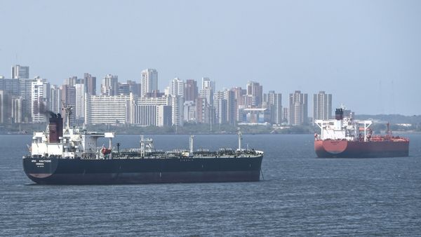 Oil tankers sail the Maracaibo Lake in Maracaibo, Venezuela on March 15 , 2019. Oil tankers sail the Maracaibo Lake in Maracaibo, Venezuela on March 15 , 2019. - Sputnik International