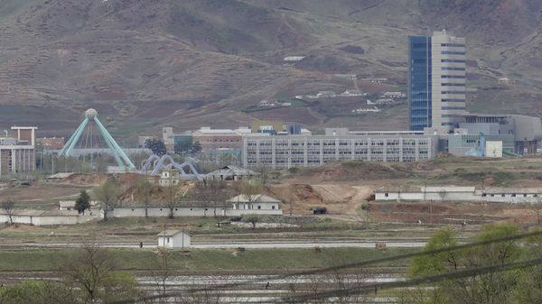 FILE - In this April 24, 2018, file photo, the Kaesong industrial complex in North Korea is seen from the Taesungdong freedom village inside the demilitarized zone during a press tour in Paju, South Korea - Sputnik International