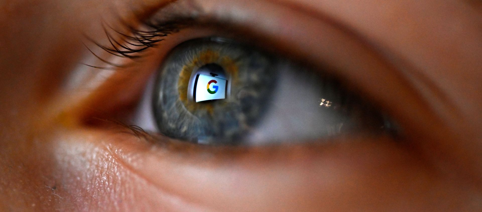 This illustration picture, taken on January 12, 2020 shows Google logo reflected on a eye in Rennes, western France This illustration picture, taken on January 12, 2020 shows Google logo reflected on a eye in Rennes, western France - Sputnik International, 1920, 15.07.2020