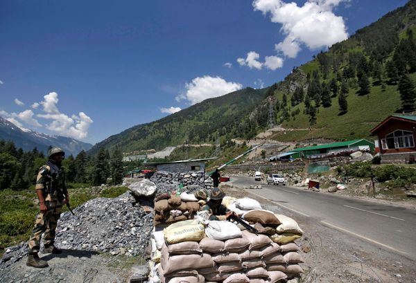 China Urges India to Restrain Amid Conflict in Ladakh - Sputnik International