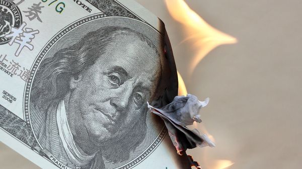 Burning dollar - Sputnik International