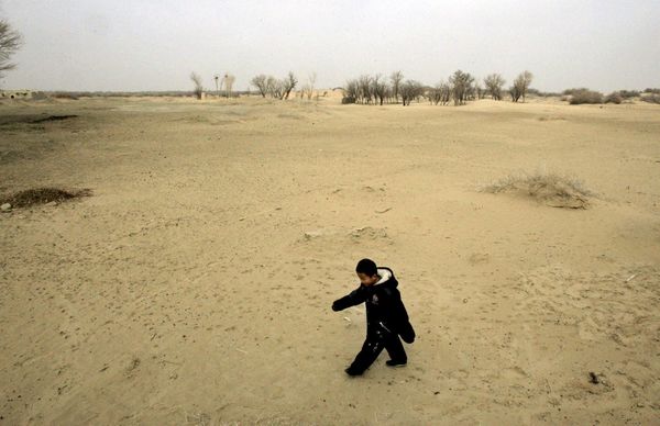 Dust Clouds and Vast Expanses: Deserts Capable of Engulfing Cities Dust Clouds and Vast Expanses: Deserts Capable of Engulfing Cities - Sputnik International