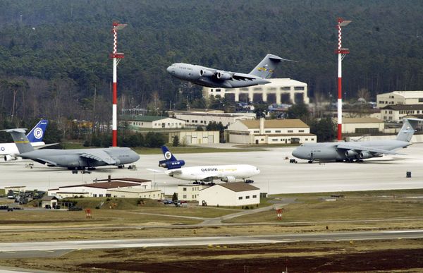 Alleged 'Russian Drill' Triggered False 'Missile Launch' Alarm at US Ramstein Base in Germany Alleged 'Russian Drill' Triggered False 'Missile Launch' Alarm at US Ramstein Base in Germany - Sputnik International