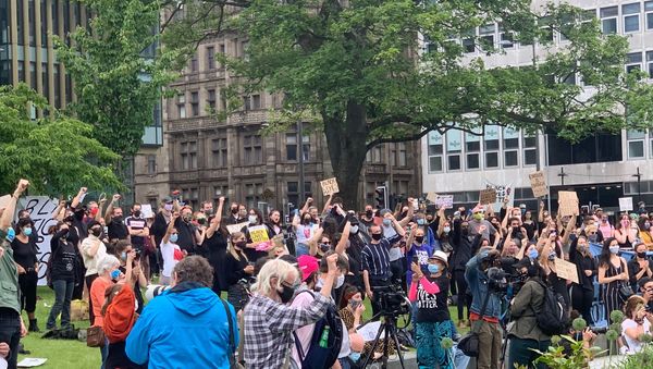 John Maclean Society turns out to support BLM at Saint Andrew's Square John Maclean Society turns out to support BLM at Saint Andrew's Square - Sputnik International