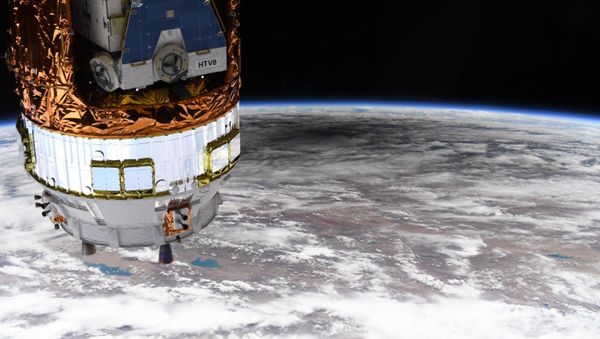 Photo of the annular solar eclipse from space made by NASA astronaut Chris Cassidy, 21 June 2020 - Sputnik International