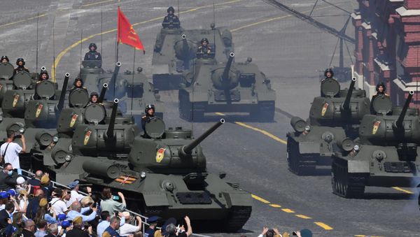 T-34-85 tanks during a military parade to mark the 75th anniversary of Victory in the Great Patriotic War of 1941-1945 in Red Square in Moscow. - Sputnik International