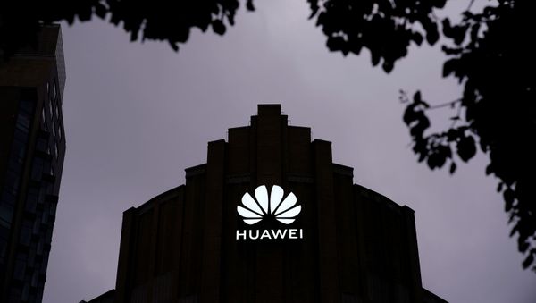 Huawei's new flagship store is seen ahead of tomorrow's official opening in Shanghai, following the coronavirus disease (COVID-19) outbreak, China June 23, 2020 - Sputnik International