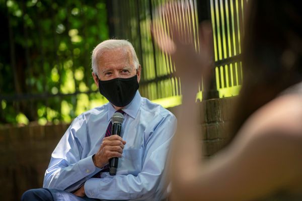 'Poll-Driven Plagiarist': WH Adviser Accuses Biden of 'Ripping Off' Trump's 'Buy American' Plan 'Poll-Driven Plagiarist': WH Adviser Accuses Biden of 'Ripping Off' Trump's 'Buy American' Plan - Sputnik International