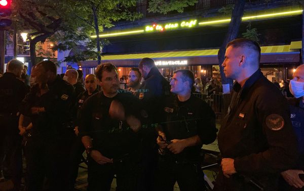 French officers protest against Castaner's announcements in front of the Bataclan on 26-27 June 2020 French officers protest against Castaner's announcements in front of the Bataclan on 26-27 June 2020 - Sputnik International
