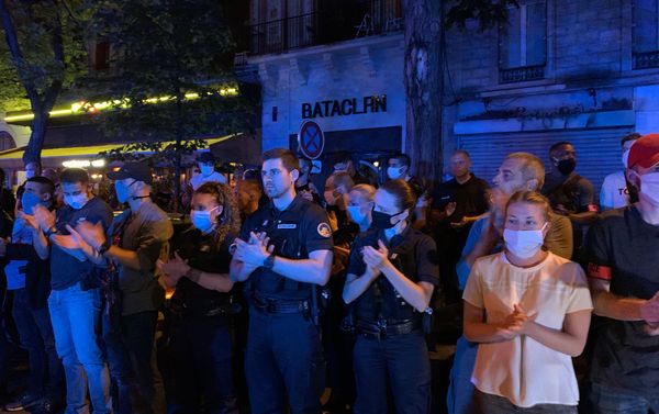 French officers protest against Castaner's announcements in front of the Bataclan on 26-27 June 2020 French officers protest against Castaner's announcements in front of the Bataclan on 26-27 June 2020 - Sputnik International