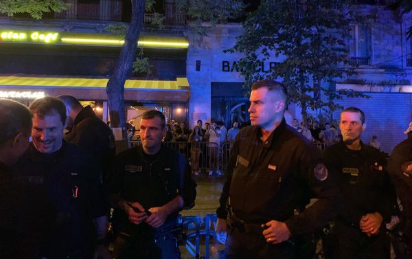 French officers protest against Castaner's announcements in front of the Bataclan on 26-27 June 2020 French officers protest against Castaner's announcements in front of the Bataclan on 26-27 June 2020 - Sputnik International