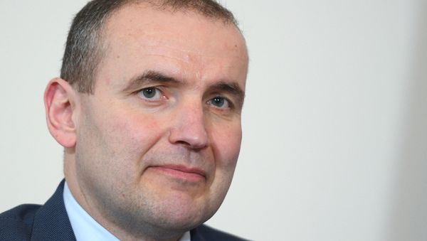 Icelandic President Gudni Johannesson attends a meeting with Russian President Vladimir Putin at Konstantin Palace in St. Petersburg, Russia. - Sputnik International
