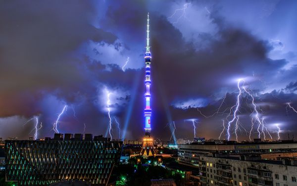Ostankino Tower, Moscow, can be seen in the midst of an electric storm Ostankino Tower, Moscow, can be seen in the midst of an electric storm - Sputnik International