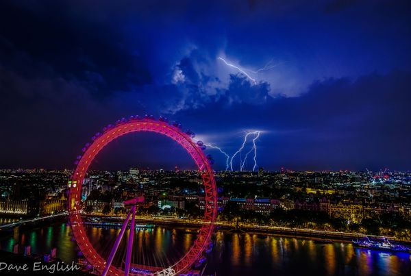 Lightning strikes in the background, behind the London Eye Lightning strikes in the background, behind the London Eye - Sputnik International