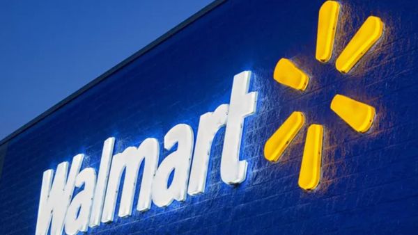 Walmart Hands Asda Back to UK in £6.8 Billion Deal with Leeds-Based Petrol Station Tycoons Walmart Hands Asda Back to UK in £6.8 Billion Deal with Leeds-Based Petrol Station Tycoons - Sputnik International