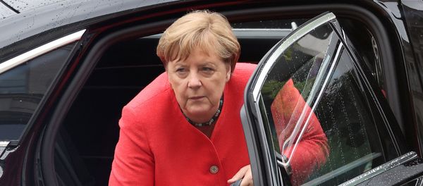 German Chancellor Angela Merkel arrives to attend a session of the lower house of parliament, the Bundestag, in Berlin 1 July 2020. German Chancellor Angela Merkel arrives to attend a session of the lower house of parliament, the Bundestag, in Berlin 1 July 2020. - Sputnik International