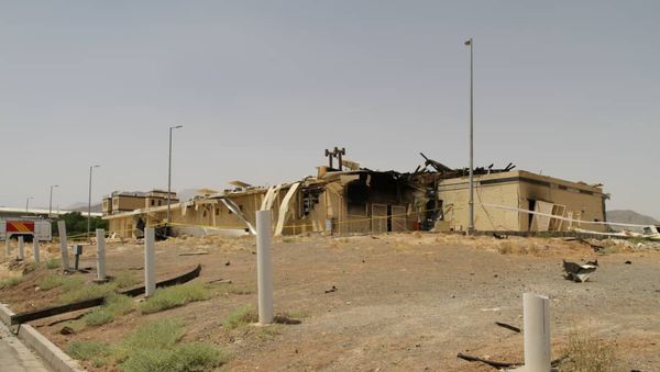 A view of a damage building after a fire broke out at Iran's Natanz Nuclear Facility, in Isfahan, Iran, July 2, 2020 - Sputnik International