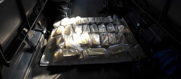 Gold bars sit inside a military plane before being taken to Venezuela's Central Bank, at Carlota military airport in Caracas, Venezuela, Thursday, March 1, 2018 - Sputnik International