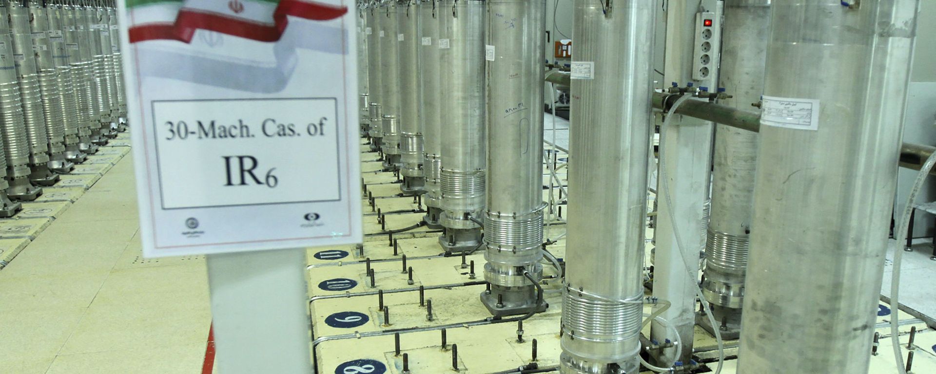 This photo released on Tuesday, Nov. 5, 2019, by the Atomic Energy Organization of Iran shows centrifuge machines in Natanz uranium enrichment facility in central Iran. Iran announced on Monday that had started gas injection into a 30-machine cascade of advanced IR-6 centrifuges in Natanz complex This photo released on Tuesday, Nov. 5, 2019, by the Atomic Energy Organization of Iran shows centrifuge machines in Natanz uranium enrichment facility in central Iran. Iran announced on Monday that had started gas injection into a 30-machine cascade of advanced IR-6 centrifuges in Natanz complex - Sputnik International, 1920, 11.04.2021