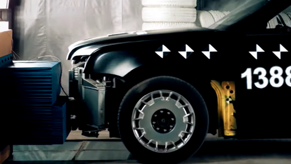 Aurus, crash test - Sputnik International