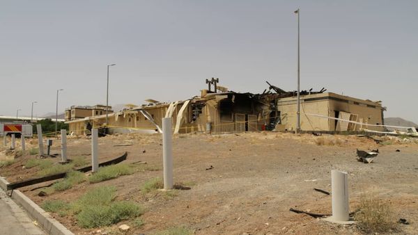A view of a damage building after a fire broke out at Iran's Natanz Nuclear Facility, in Isfahan, Iran, July 2, 2020 - Sputnik International