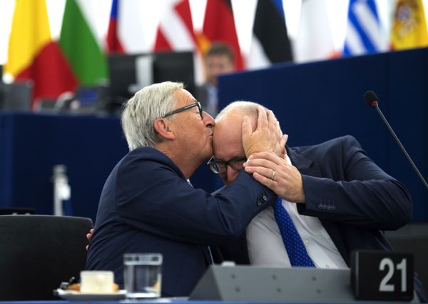 Most Memorable Kisses of Top Political Figures Most Memorable Kisses of Top Political Figures - Sputnik International